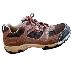 LLBean Trail Vertigrip Shoe Waterproof  Laceup Womens 9M Brown w/Tan